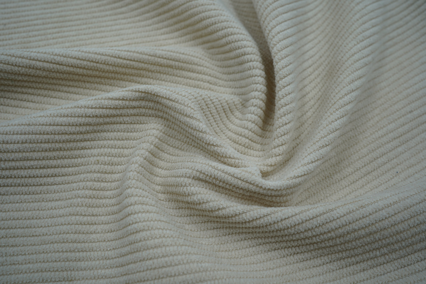 8 VEIL CORDUROY